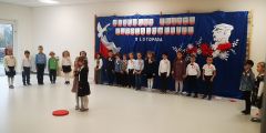 Obchody Święta Niepodległości 2022, Nauczycielki Przedszkola Gminnego w Chotomowie